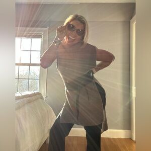 Savvi Hi-Lo Sleeveless Sweater Tunic